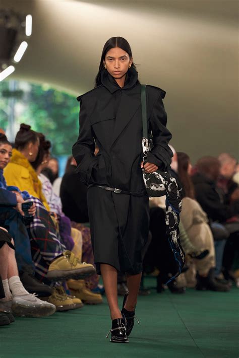 burberry spring|burberry runway fashion.